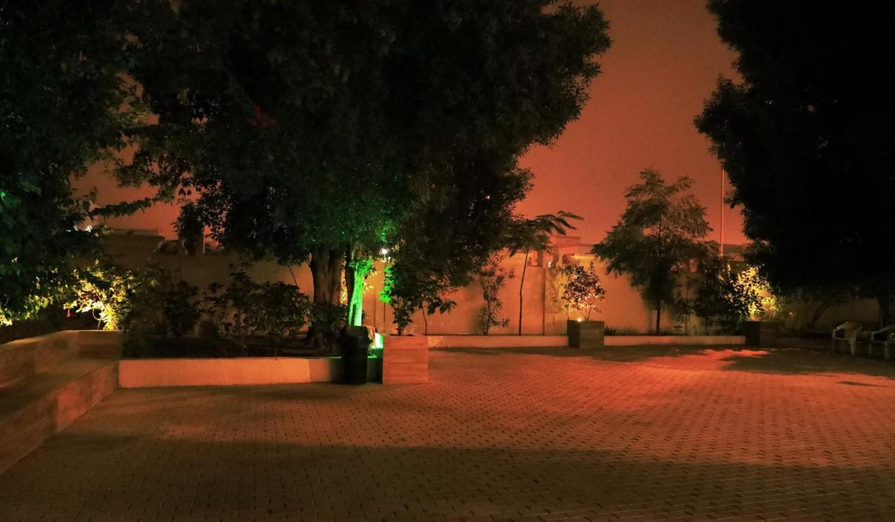 Star Emirates Garden Villa *
